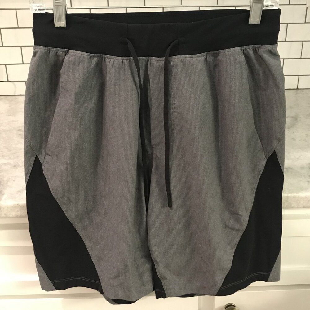 Lululemon Shorts Mens Large Drawstring 9 Inch Inseam Athletic Gym Running